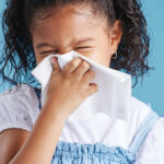Polvo del Sahara y altas temperaturas: cómo afectan la salud de los niños y qué pueden hacer los padres para protegerlos